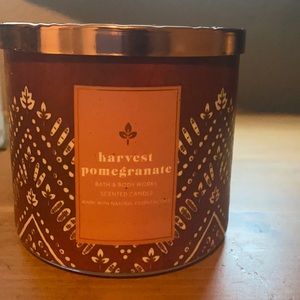 Harvest pomegranate bath and body works candle
